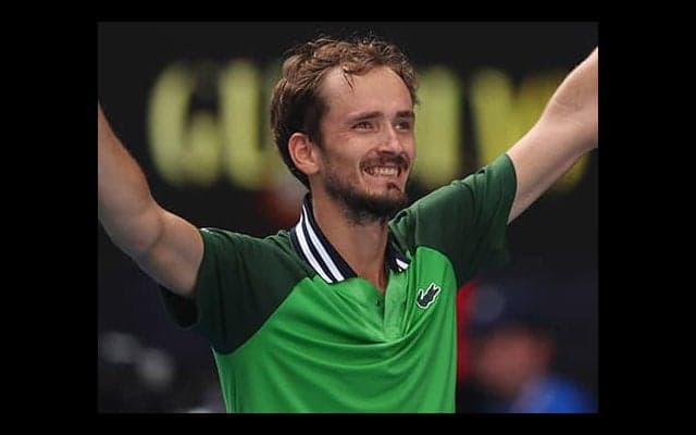  4時間熱戦制しメドが全豪OP4強 