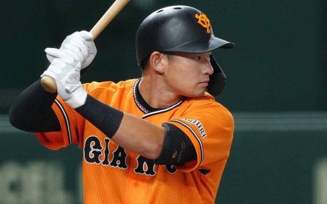 巨人に覚醒予感の“元3冠王”　異国で無双、一時打率5割も…22歳が1軍で掴む定位置