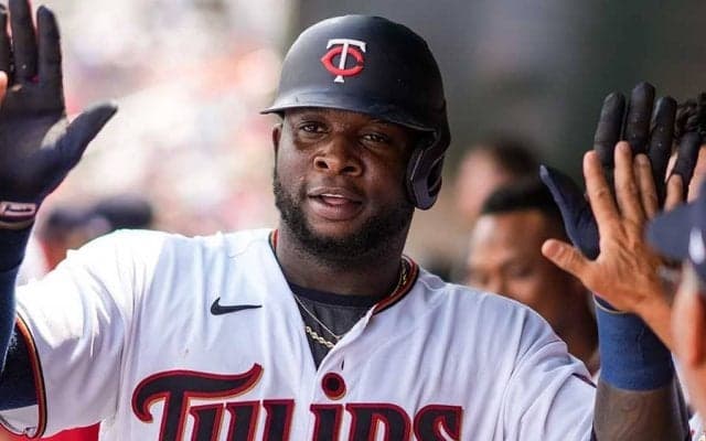 45億円から“転落”…メジャーに居場所なし　30発直後に失った輝き「問題を抱えていた」