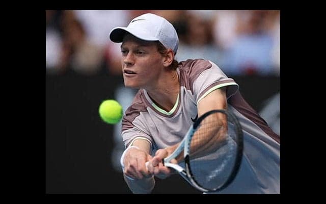  シナー、ジョコ下し決勝へ 