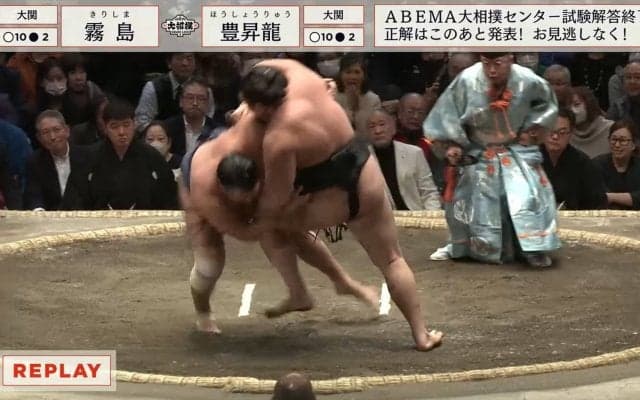 霧島が幕内10年ぶり珍手“二枚蹴り”で綱取りへ前進！元栃東も解説中にびっくり「僕らには考えられない」