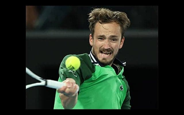 メド 死闘制し大逆転で全豪OP決勝進出