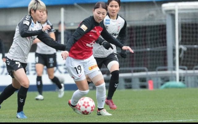 皇后杯準優勝の浦和L、プレー手応えも涙の塩越柚歩「またここで1つ成長させてもらってリーグに向けて頑張りたい」