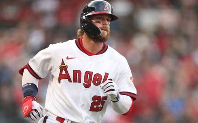 マイナーでトリプルスリーも…エ軍有望株26歳が“戦力外”に、NPB入りの可能性も