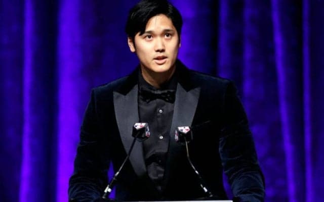 日本語一切なし…会場が黙った大谷翔平の2分間　登壇で空気一変、流れた静寂の時間