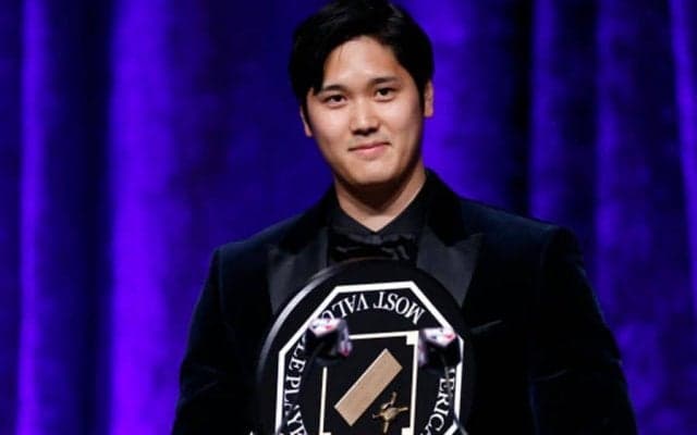 イケメンと言われ照れ笑い…大谷翔平、咄嗟の英語にファン感激　アドリブ対応が「素敵」