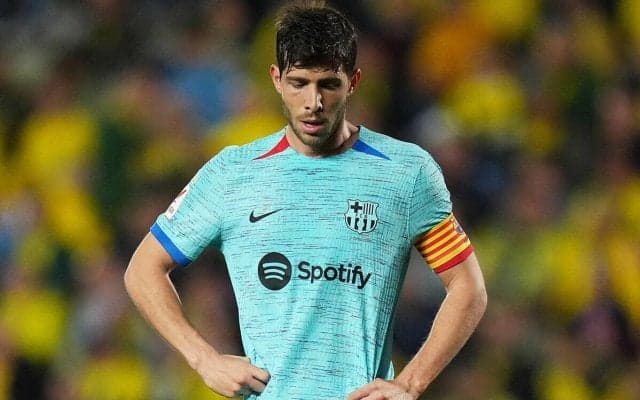 チャビ監督退任の影響大? キャプテン務めるセルジ・ロベルトが犠牲に…クラブは契約更新を望まずか