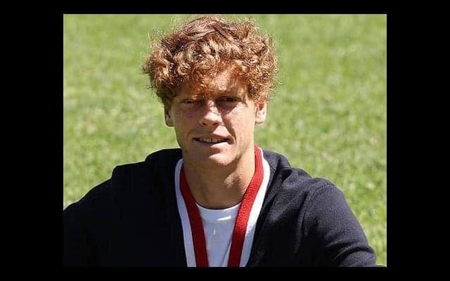  シナー 初Vから一夜明け記念撮影 