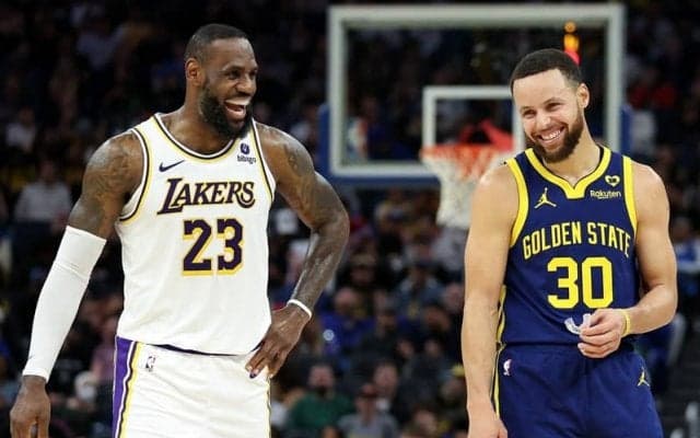 今季初対決を終えたレブロンとカリーが互いを称賛「俺たちは互いにプッシュしてきた」