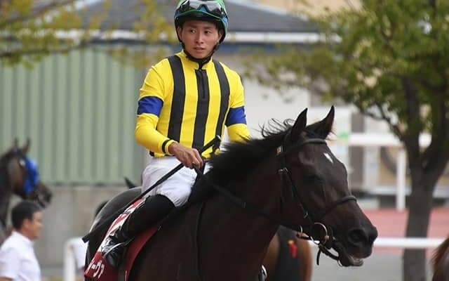 【東京新聞杯想定騎手】マスクトディーヴァは岩田望来騎手、ジャスティンカフェは坂井瑠星騎手