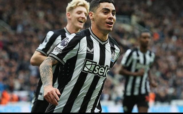 退団濃厚とされていたアルミロンがニューカッスル残留へ、アル・シャバブとの交渉が破談か