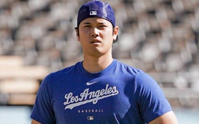 新ギア装備…“青一色”の大谷翔平は「似合いすぎ」　地元記者も注目「飽きない」