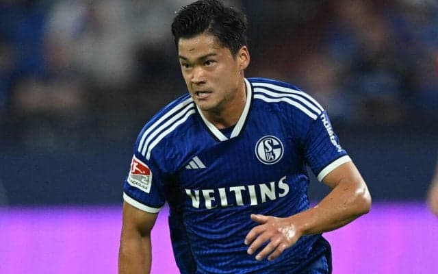 シャルケMF上月壮一郎がポーランドのグールニク・ザブジェに買取OP付きレンタル、クラブ3人目の日本人に