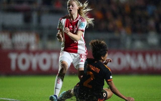 熊谷紗希&南萌華フル出場のローマはアヤックスに競り負けGS敗退…PSGらベスト8が出揃う【UWCL】