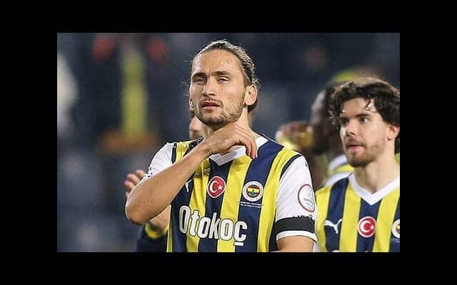 ラージョ、フェネルバフチェMFクレスポを買取OP付きレンタルで獲得