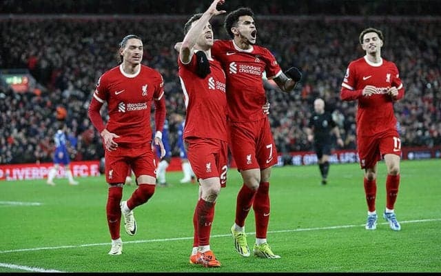 圧巻リバプールがチェルシーに完勝でリーグ4連勝！　凄み増すブラッドリーが殊勲1G2A【プレミアリーグ】