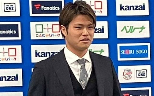 甲斐野、山川から「連絡ありました」　人的補償で移籍…西武入団会見「すごく緊張」