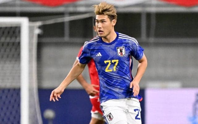 「超スーパースターみたい」「雰囲気良いな」念願のプレミア挑戦の橋岡大樹、現地ファンが盛大な拍手で大歓迎「めちゃくちゃ歓迎されている」