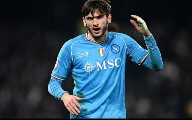 注目株クワラツヘリアとナポリの契約交渉は停滞中、金銭面で大きな隔たりか