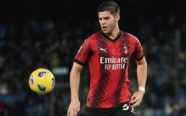 ミランが21歳ペジェグリーノのレンタル放出で相手クラブと合意も…FIFAが移籍をブロックしている理由とは