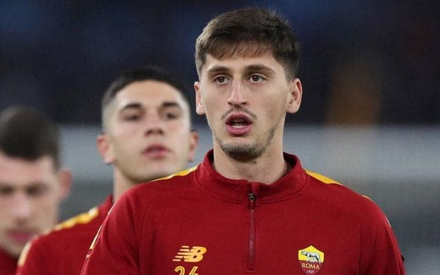 ローマのアルバニア代表DFクンブラがサッスオーロへレンタル移籍、ヒザの重傷から復帰