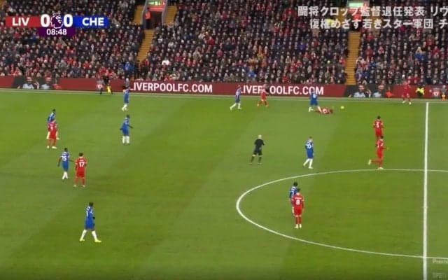 ”世界王者”同士にバトル勃発！「バチバチだな」「エグいな…」 アルゼンチン代表“中盤の要”2人が激しく削り合う瞬間　容赦ない肉弾戦にスタジアム騒然