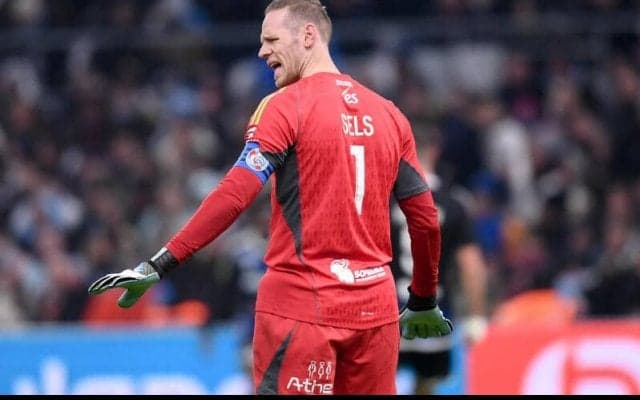 フォレストがベルギー代表GKセルスを3年半契約で獲得！　川島永嗣の元同僚