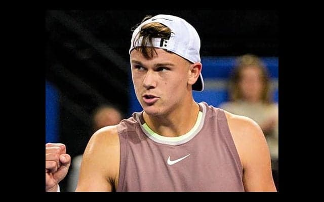 20歳ルーネがツアー100勝目