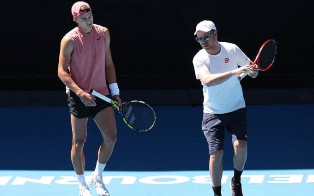 世界7位ルーネとわずか2か月足らずのタッグにルティ氏「半年後よりも今別れた方がいい」