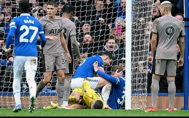 スパーズが土壇場被弾で不振エバートンに痛恨ドロー…リシャルリソン恩返し弾2発もセットプレー2発に屈す【プレミアリーグ】