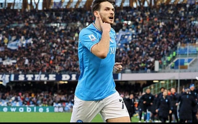 ウンゴニエの恩返し弾にクワラツヘリアの終盤弾、ナポリがヴェローナに逆転勝利【セリエA】