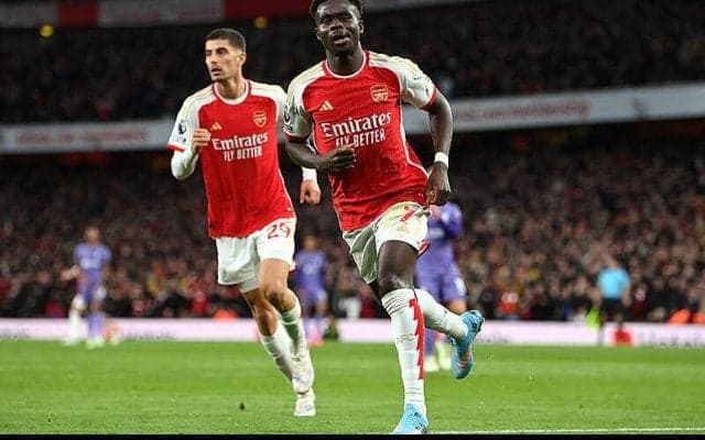 アーセナルが首位リバプール圧倒で今季2敗目与える！　優勝争いは混戦模様に【プレミアリーグ】