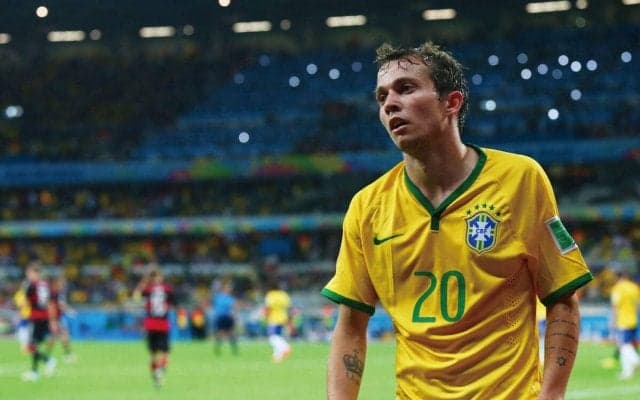 31歳ベルナルジが母国復帰へ…“ミネイロンの悲劇”で90分間ピッチに立った164cmドリブラー