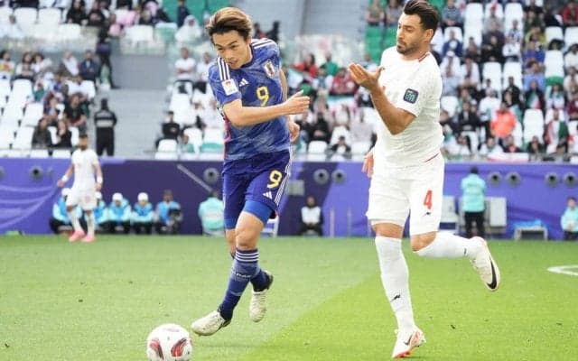 「鈴木彩艶の課題」「朗報は上田綺世」「久保が苦しむ有名税」【日本代表「アジアカップ8強」の意味】(4)