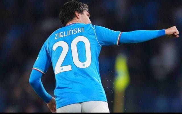 移籍話のジエリンスキがCL登録外に…報復疑惑をナポリ会長否定！ 「絶対に違う」