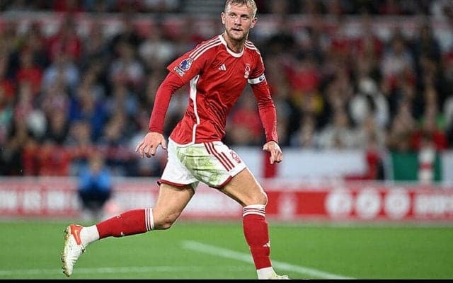 ベシクタシュ、フォレスト主将DFウォーラルを買取OP付きレンタルで獲得