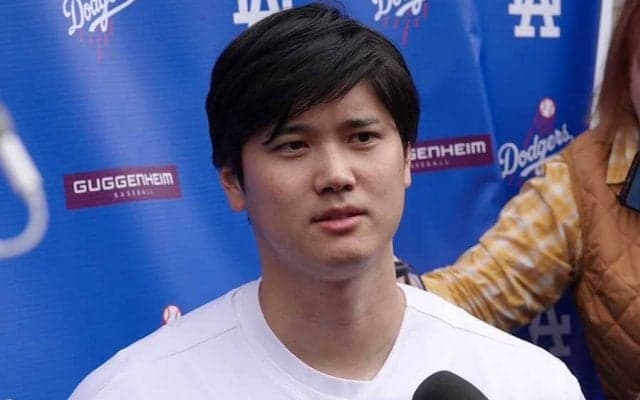 大谷翔平を追ってきた？　囲み取材で見つかった“懐かしの人物”「ベスポジにいる」