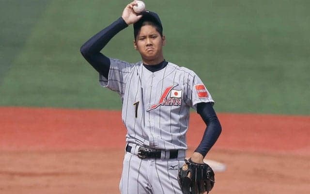 懐かしき大谷翔平が「佐々木朗希に似ている」　巨大筋肉なき18歳…細身で放つ剛球