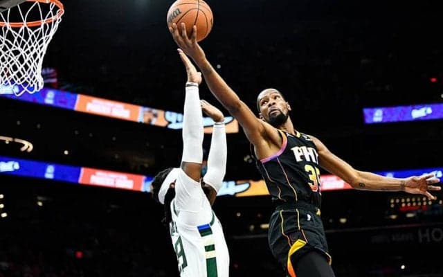 後半に主導権をつかんだサンズがホームでバックスを撃破…デュラントらエース陣が躍動