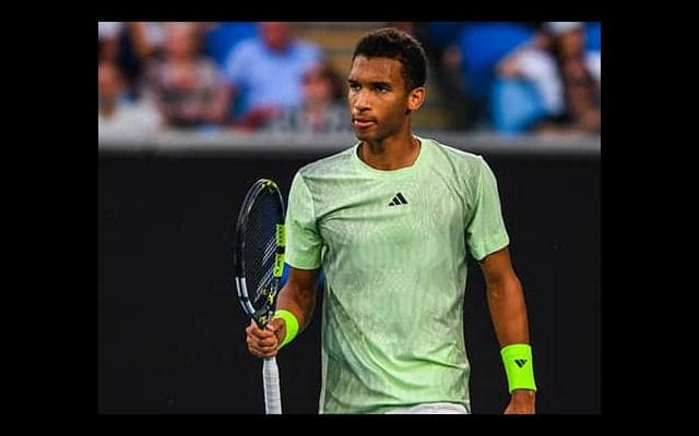 好調サーブで初戦突破「完璧なかたち」