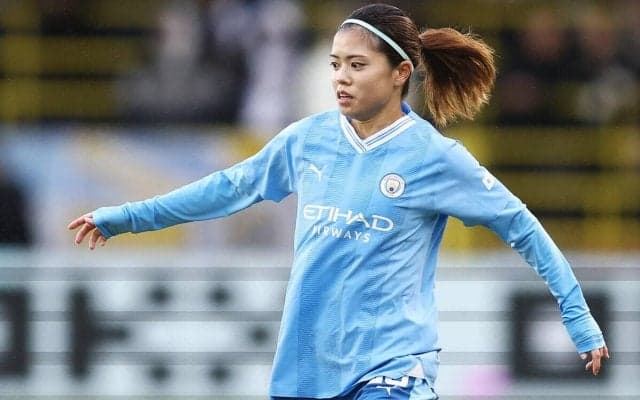 「とんでもないな」「やってくれた」現地でも称賛、長谷川唯が圧巻の強烈ミドルでシティがカップ戦ベスト4進出「美しいゴールだ」