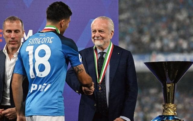 「全市民に謝罪せよ」ナポリの名物会長にバーリ市長がブチギレ「バーリはナポリのセカンドチームではない」