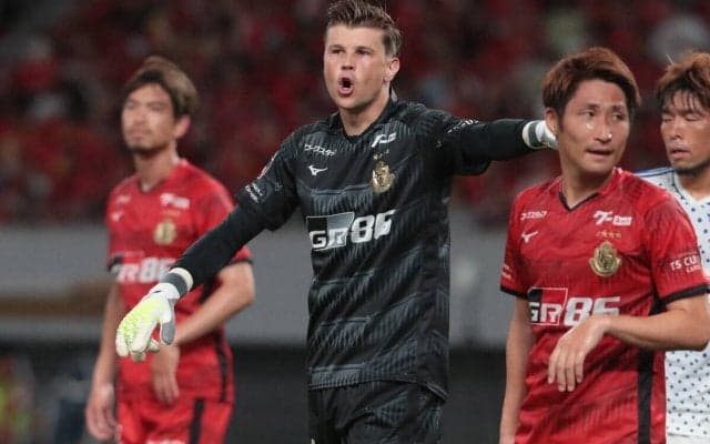 守備陣一新の名古屋、新キャプテンにGKランゲラックが就任！ 副キャプテンは下部組織育ちの新加入DF井上詩音ら3名