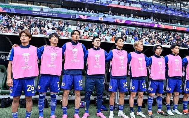 「FW並みやん」アジアカップ出場の日本代表DFが失意を吹き飛ばす「欧州初ゴール」を左足で豪快に決める！「初ゴールは嬉しいはずなのに…」と直後の行動にもファン注目