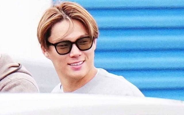 強そうな高級車で登場の山本由伸は「芸能人ぽい」　放つオーラに日米興奮「神々しい」