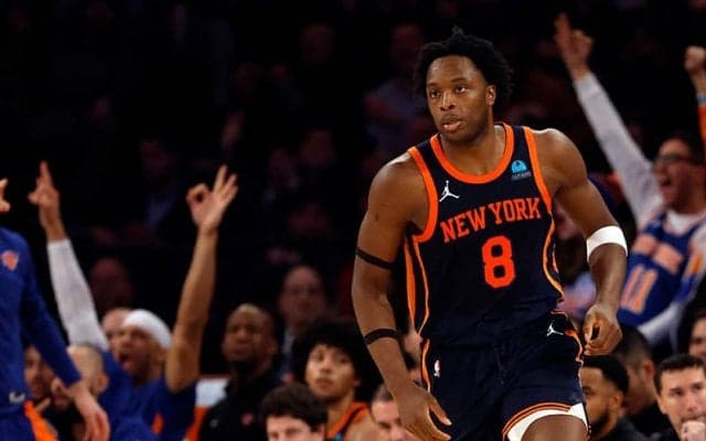 OG・アヌノビーが右ヒジの骨片除去手術で約3週間離脱の見通し…昨年末にニックスへ加入