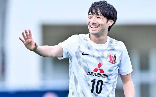 「マジでこれどうやってんの？」「ガチ磁石」中島翔哉が披露した“一回転吸い付きトラップ”が理解不能！「30回くらい見てるけどまだ訳わかんねえ」とファン混乱