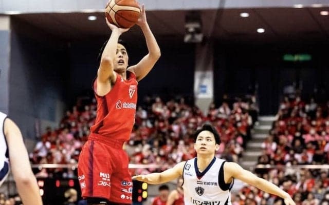 東中首位対決を制し、三遠が16連勝…“Wユウキ、比江島vs馬場”代表対決の行方は／2月10日開催 B1試合結果