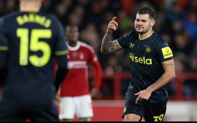 ギマランイスが新契約後も浮かぶ移籍話に　「僕はここでとても幸せ」