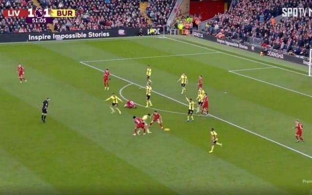 「1対1最強」「後半は鬼神」リバプール遠藤航がスーパープレーを連発した瞬間　ハードタックル、神パス…攻守に貢献したデュエル王に英メディアが高評価